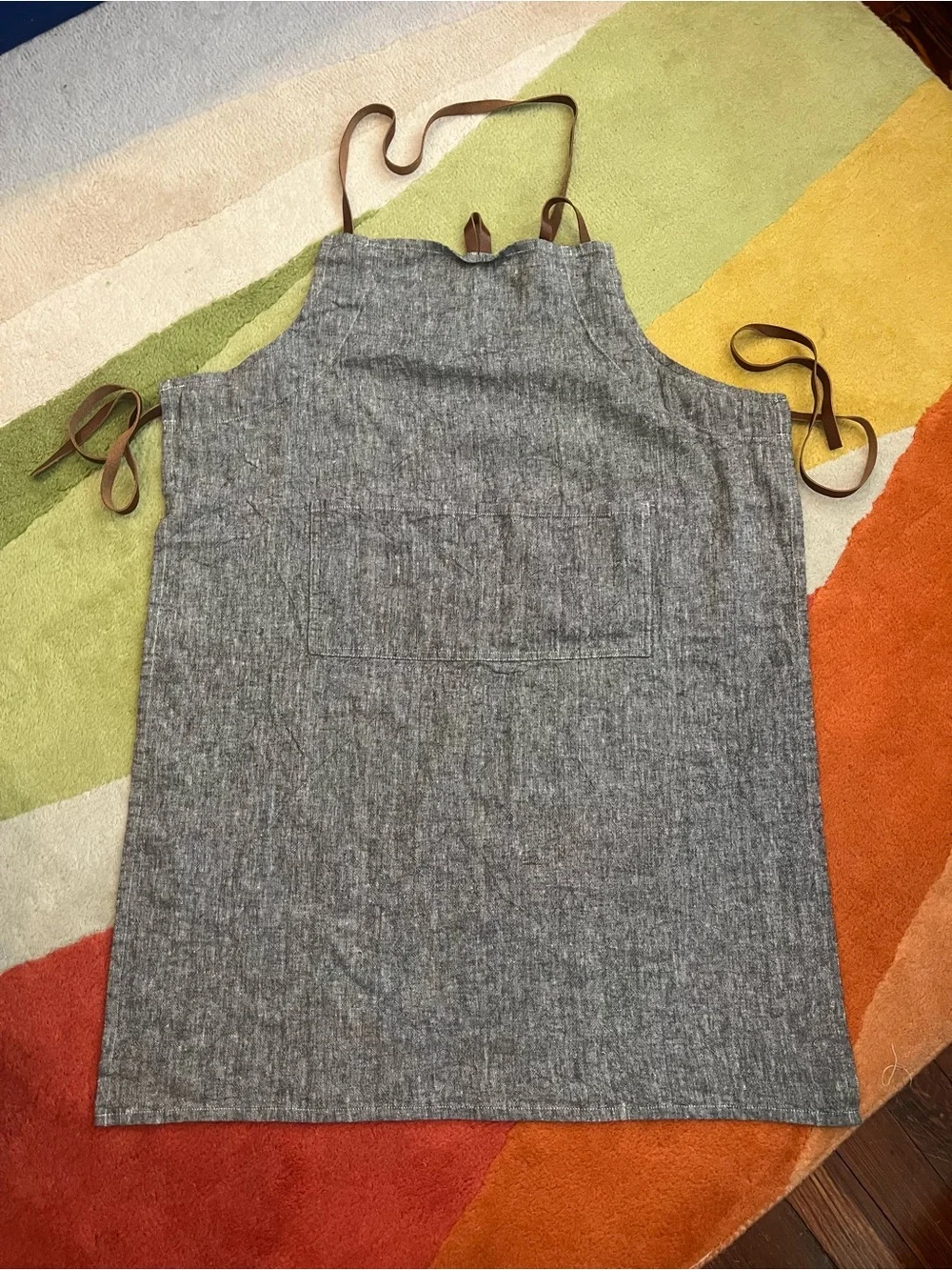 100% Cotton Chambray Apron with Pocket and Adjustable Neck with Long Leather Tie
